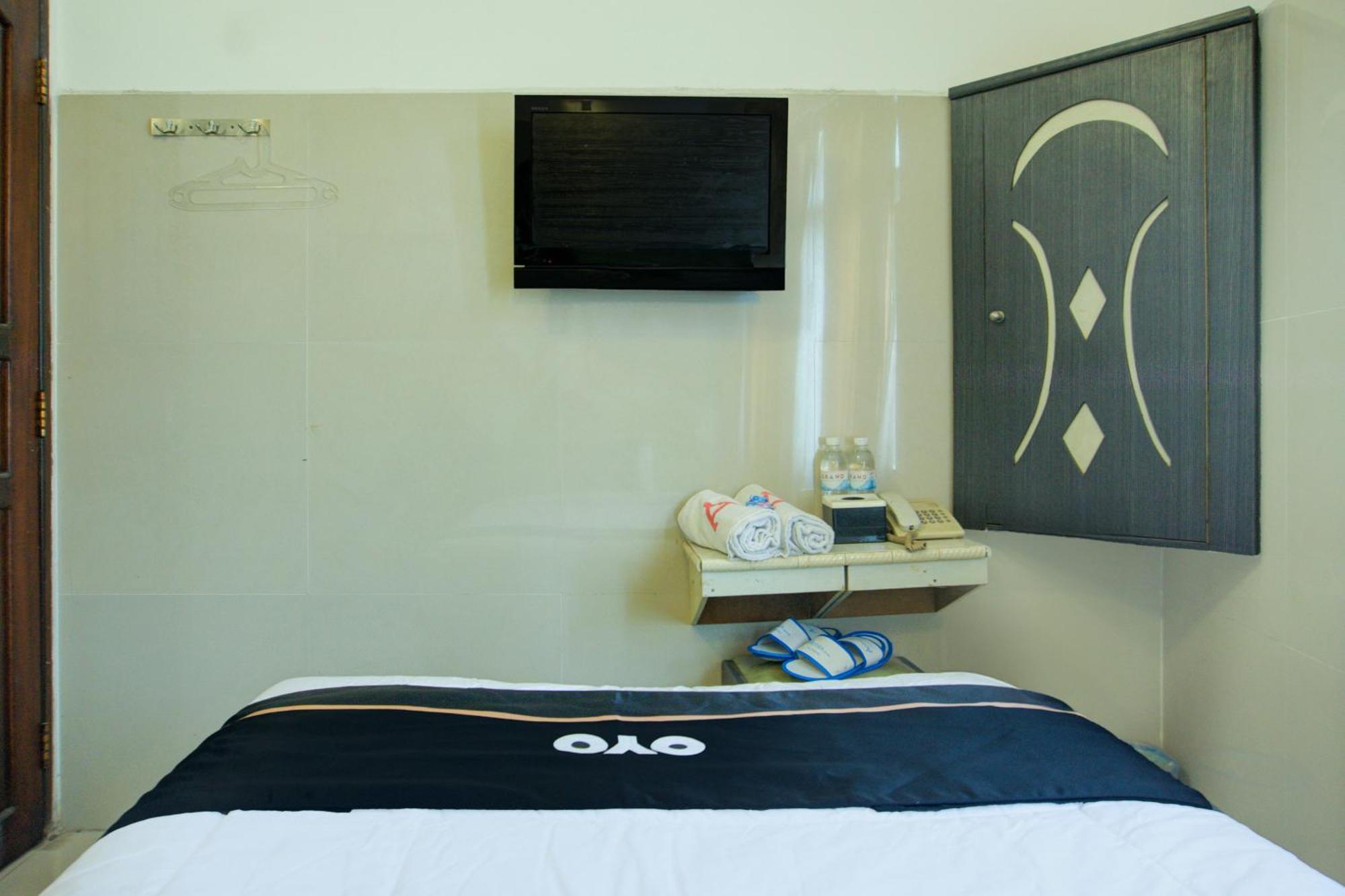 Townhouse Oak Palembang Near Jembatan Ampera Formerly Azzura Hotel Bagian luar foto
